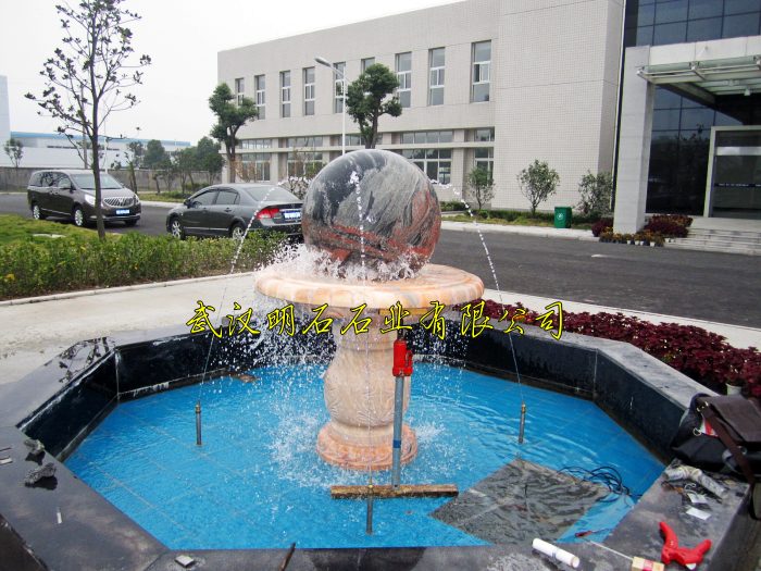 幻彩紅風(fēng)水球